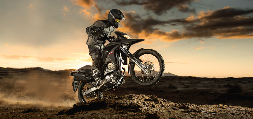 Ficha Técnica moto  XRE 300 cc honda